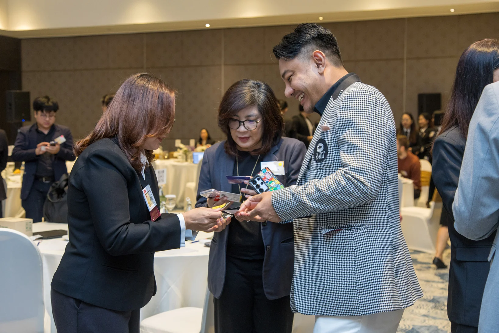 Referral Marketing คืออะไร? ทำไมลูกค้าจากการบอกต่อถึงปิดการขายง่ายกว่าลูกค้าจากโฆษณา